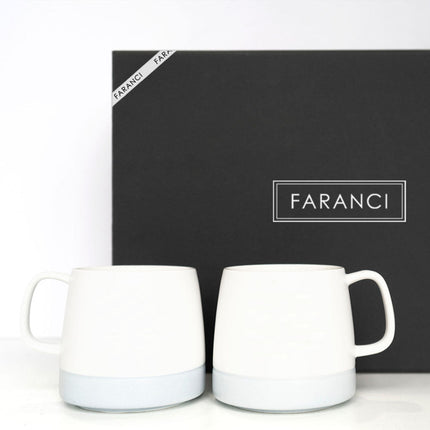 White and blue mug set