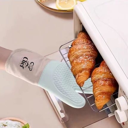 Thickened silicone heat-insulating gloves, specifically for the kitchen