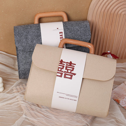 Wood-handle felt bag bridesmaid groomsman hand gift bag corporate company custom business gift box laptop bag